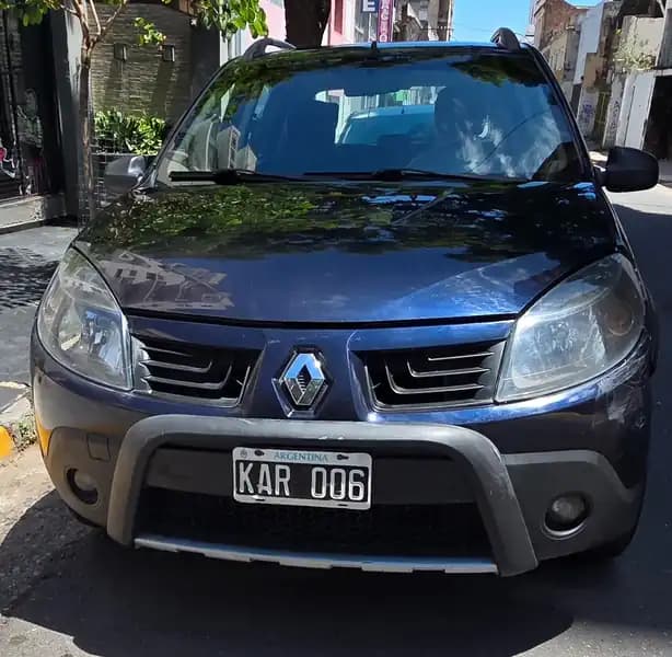 Renault Sandero Stepway Confort 1.6 16 V AÑO 2011