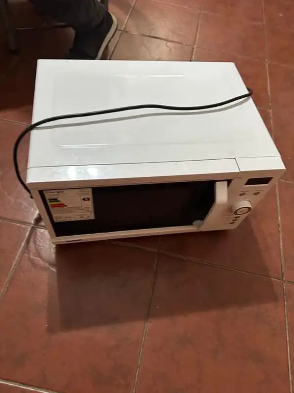 Microondas SENSEI