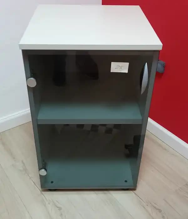Modular bajo 45x46x75h, 1 puerta de vidrio, Ceniza