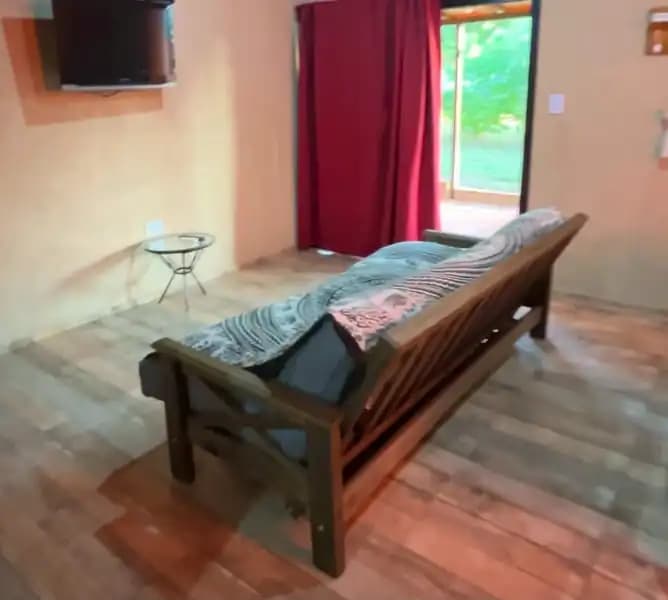 FUTON DE MADERA DOS PLAZAS