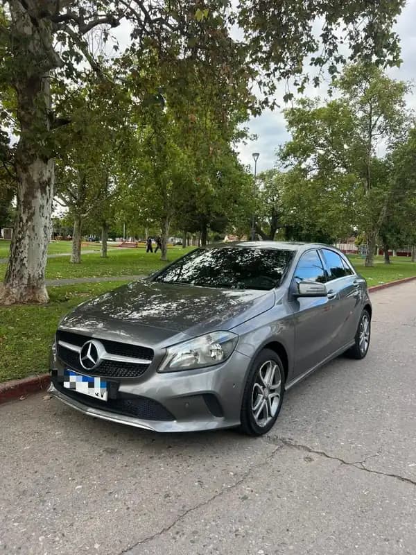 MERCEDES BENZ A 200 -  AÑO 2016  -  A T