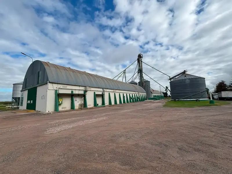 PLANTA INDUSTRIAL DE ACOPIO EXCELENTE OPORTUNIDAD