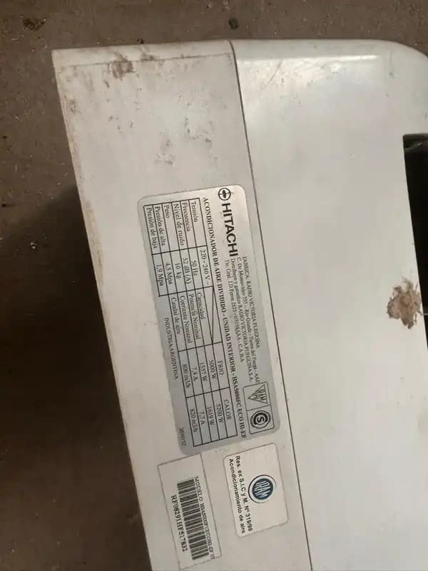 UN AIRE ACONDICIONADO MARCA HITACHI ECO OP UNICA
