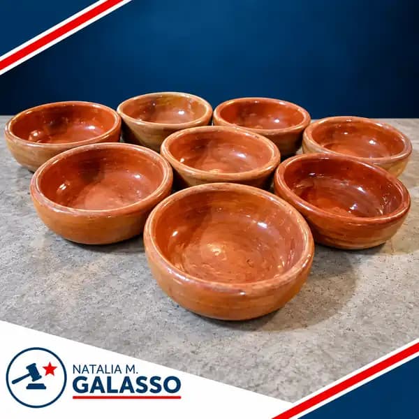 8 cazuelas o Compoteras de barro