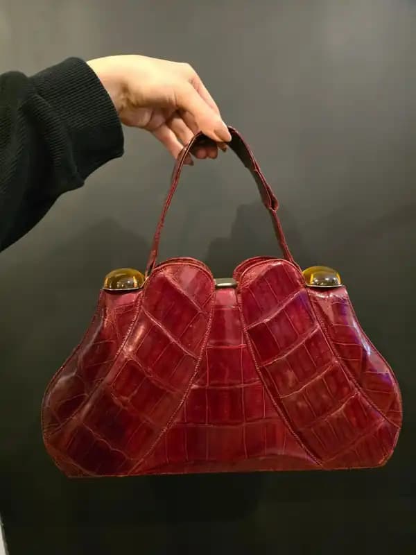 CARTERA COCODRILO COLOR ROJO