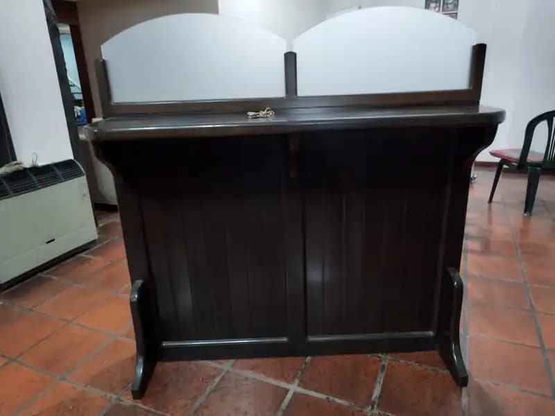 Desayunador de madera maciza y vidrio esmerilado