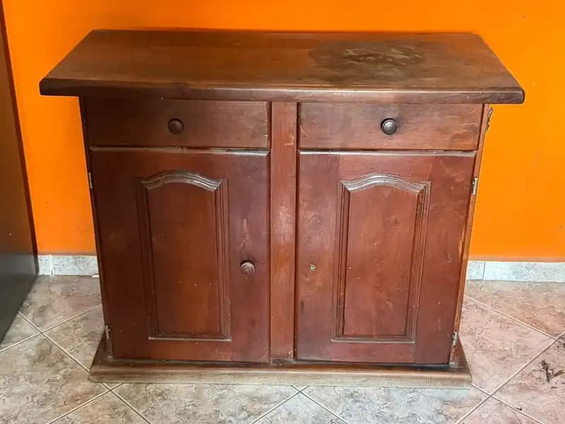 Comoda de algarrobo