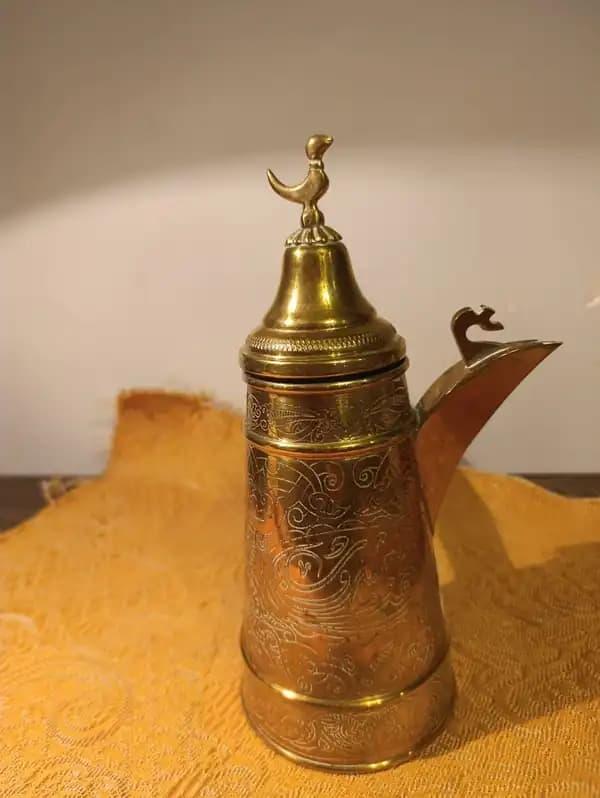 Cafetera/ tetera de bronce oriental