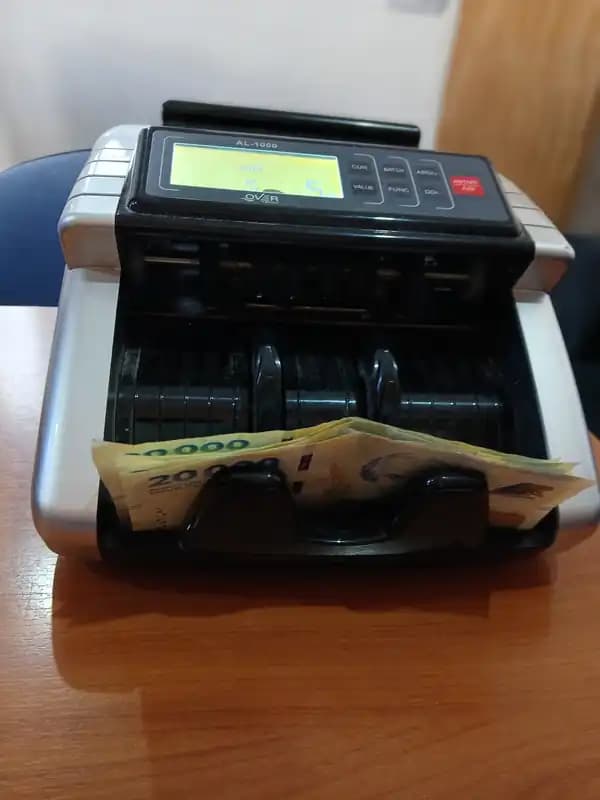 MAQUINAS CONTADORAS DE DINERO