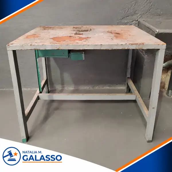 Banco de trabajo de chapa