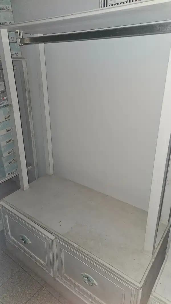 Lt. 276 Muebles estilo Broer