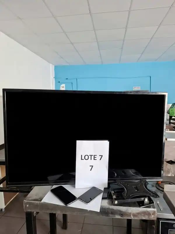 SMART TV 50" & CELULARES SAMSUNG