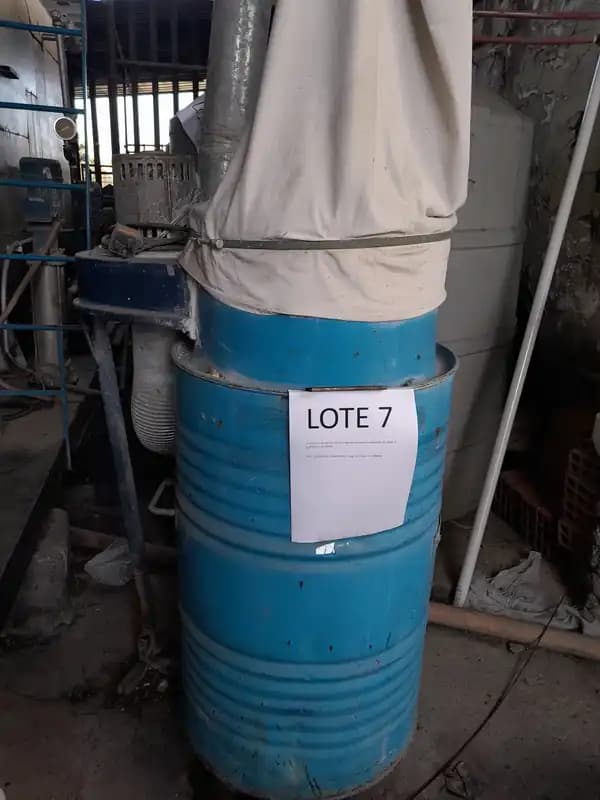 LOTE 7 EXTRACTOR DE POLVILLO