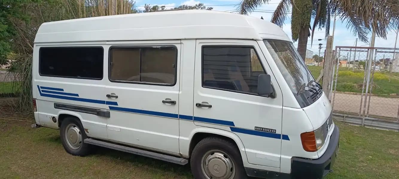 FURGON DIESEL - MERCEDES BENZ ( 1994 ) - MB 180 D