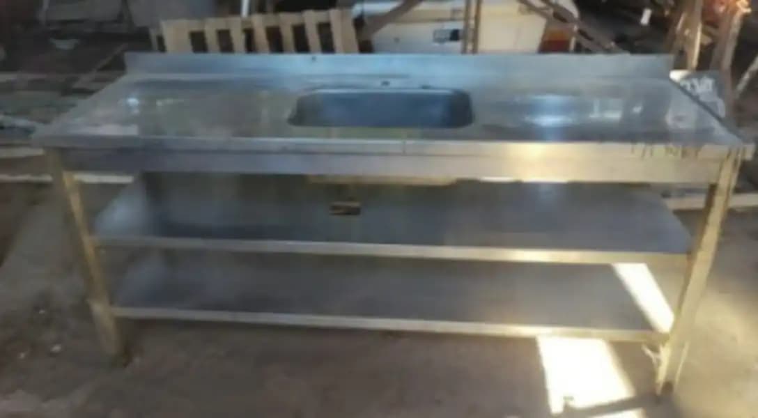 MESADA DE ACERO INOXIDABLE