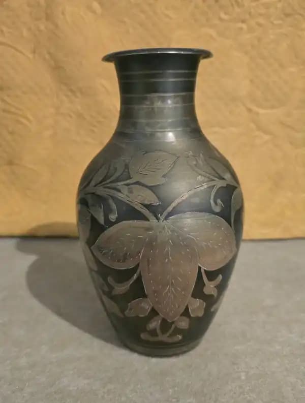 FLORERO DE BRONCE