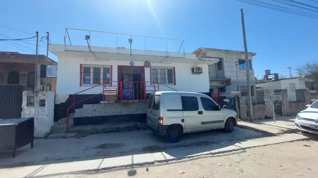 LOCAL Y VIVIENDA EN VILLA CARLOS PAZ