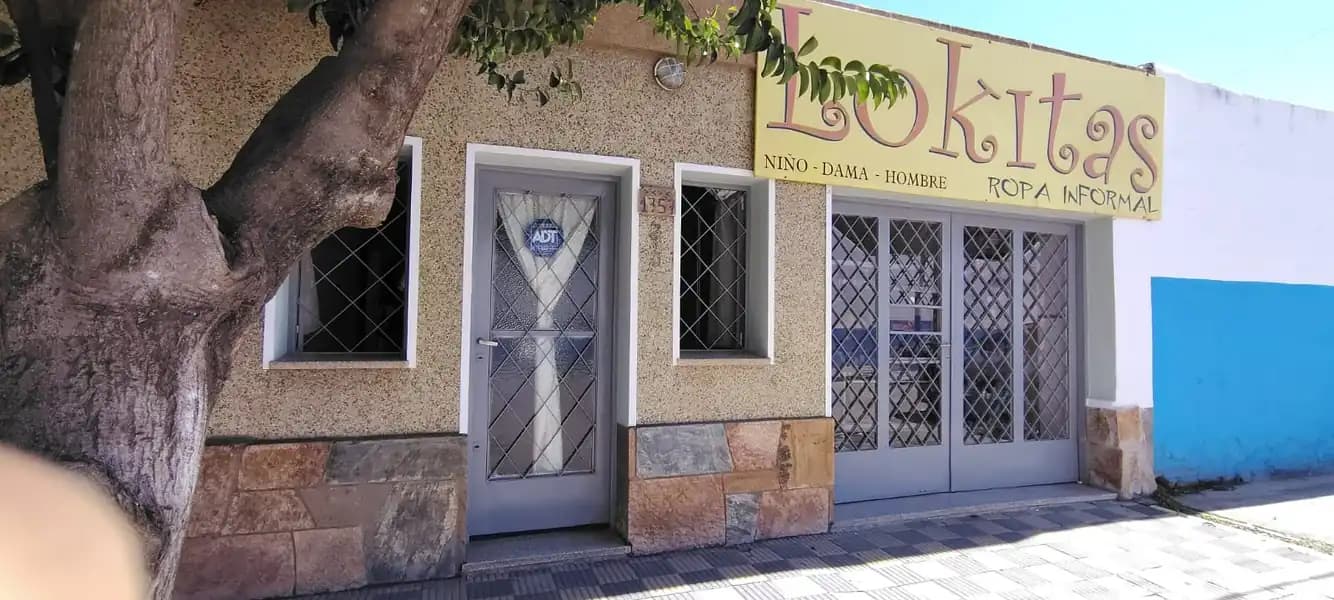 CASA 2 DORM BARRIO NUEVA ITALIA