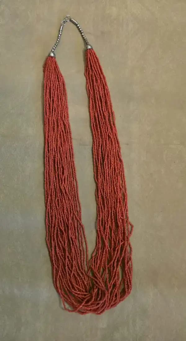 COLLAR ROJO
