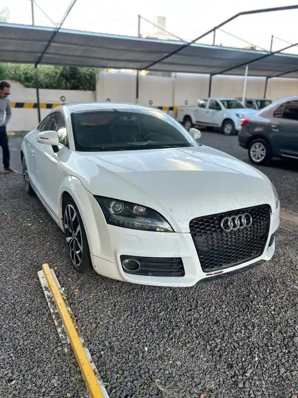 AUDI, modelo TT Cupé 1.8T FSI, año 2011
