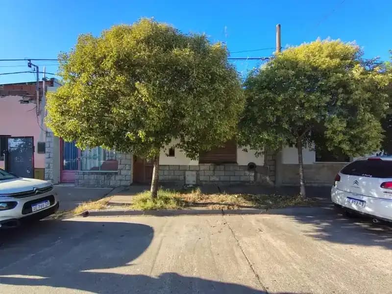 CASA A REFACCIONAR EN PUEBLO NUEVO