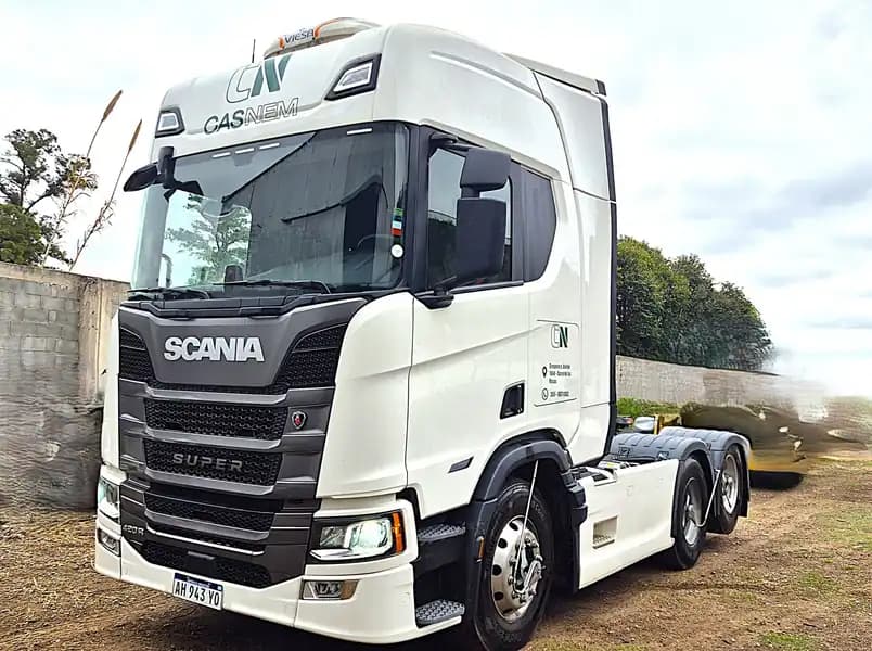 SCANIA R420 A6x2 - AÑO 2025 – 100.885KM