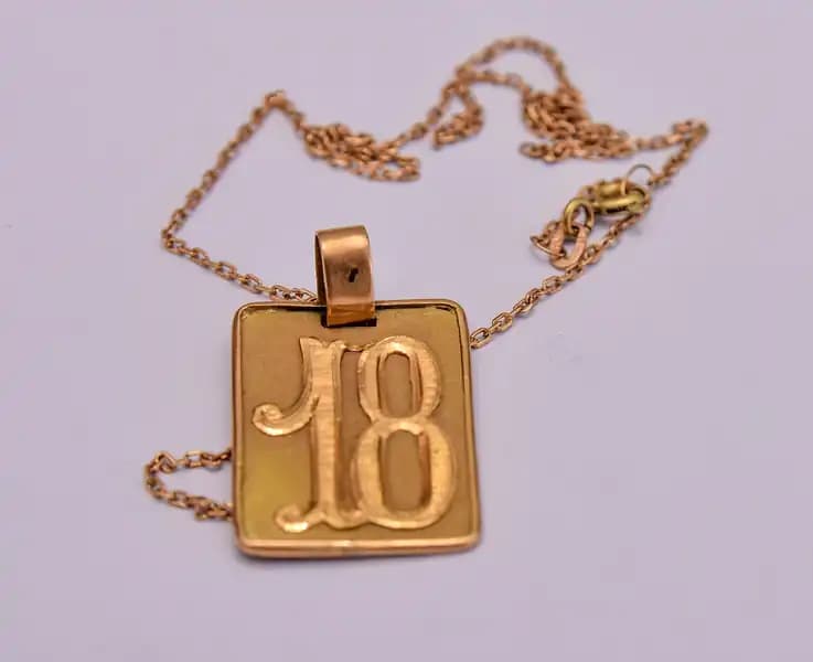 L19 - CADENA DE ORO