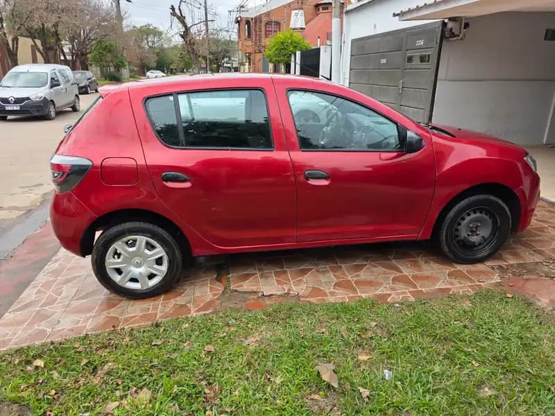 RENAULT SANDERO LIFE 1,6 2022 BUEN ESTADO