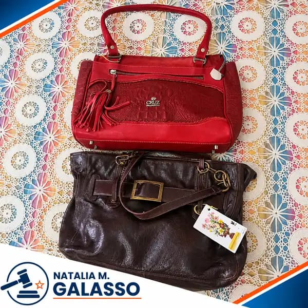 PAR DE CARTERAS