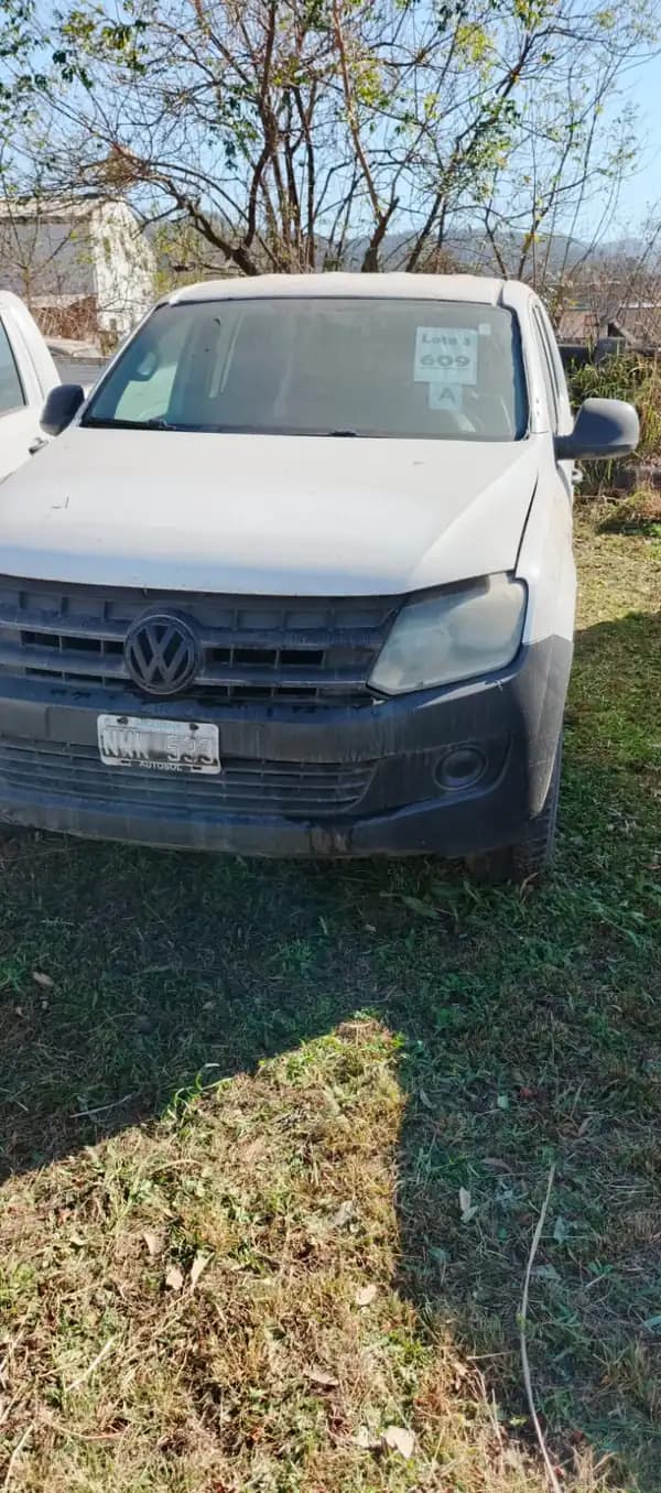 VOLKSWAGEN	AMAROK D.C. 2.0 L TDI 14 2013