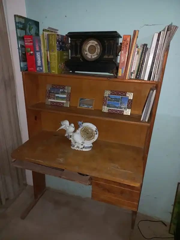 ESCRITORIO CON SILLA