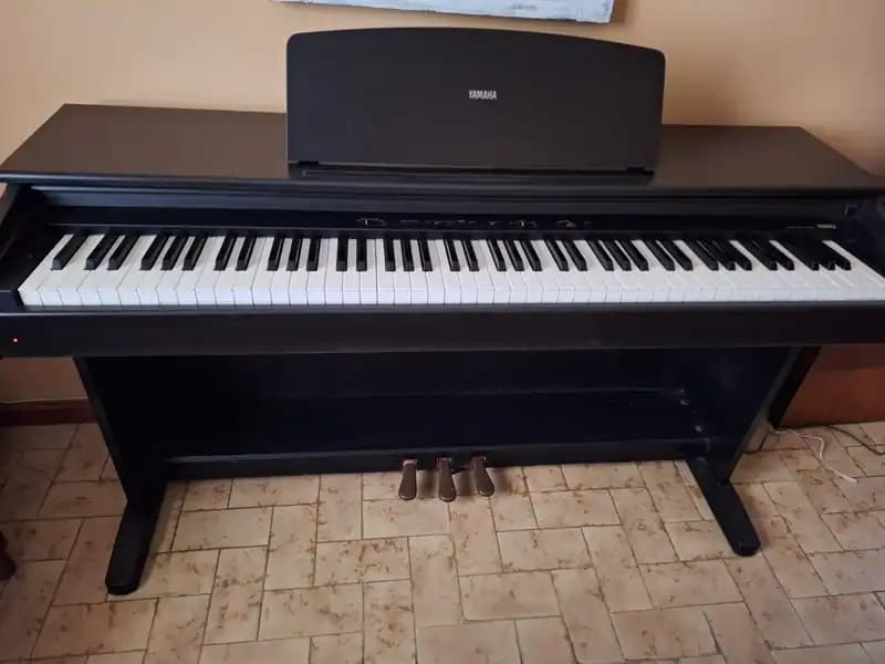 PIANO DIGITAL YAMAHA