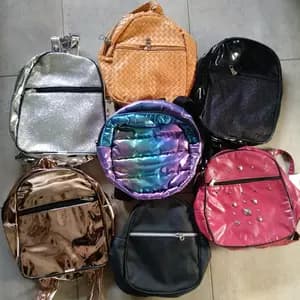 LOTE MOCHILAS PARA NENA