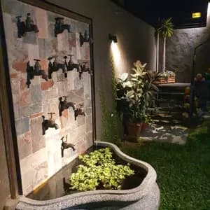 BORDE FUENTE DE MARMOL