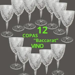 12 copas Baccarat vino