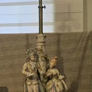 LAMPARA DE MESA ANTIGUA