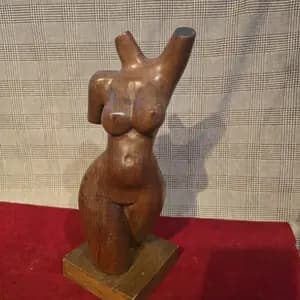 FIGURA MUJER