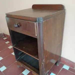 MESA DE LUZ ANTIGUA MACIZA