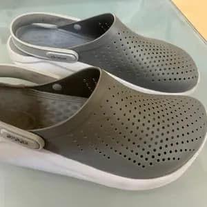 CROCS ORIGINALES T39/40