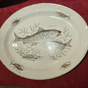 FUENTE OVAL PECES