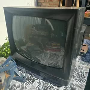 TELEVISOR ANTIGUO