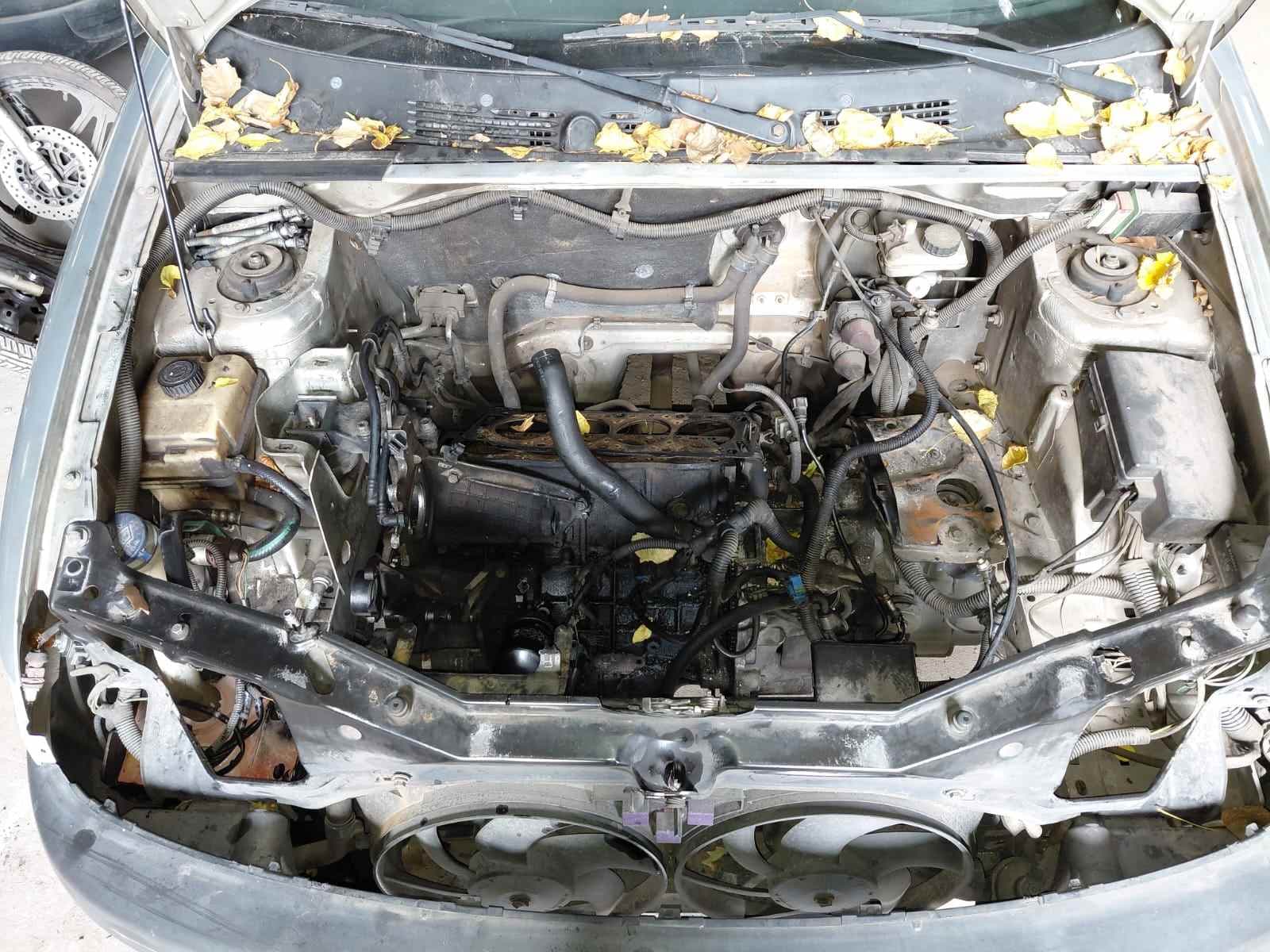 UNA CAMIONETA , USADA, SIN FUNCIONAR, MARCA PEUGEOT, MODELO PARTNER PATAGONICA 1.9 D, MOTOR NRO. 10DXBE0056121 SIN TAPA DE CILINROS, CHASIS NRO. 8AD5FWJZE9G524359, MODELO AÑO 2009, TIPO SEDAN CUATRO PUERTAS. POSEE:SERVO FRENO, TABLERO E INSTRUMENTOS, CALEFACTOR, DOS PUERTAS LATERALES CORREDIZAS, UN PORTON TRASERO LEVADIZO, CAJA DE VELOCIDADES, DIFERENCIAL, Y CUATRO RUEDAS ARMADAS CON CUBIERTAS DE MOVIMIENTO. INTERIOR SIN ASIENTOS. CON DETERIOROS GENERALES, PEQUÑAS AVERIAS, DESARMES Y MUY INCOMPLETA.- DOMINIO HVS888.- DIESEL