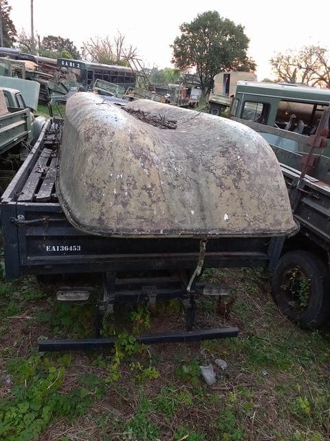 UN LOTE INTEGRADO POR 2 BOTES DE ASALTO DE FIBRA DE PROA CUADRADA. DIMENSIONES APROX. ESLORA 5MTS, MANGA 1.4MTS Y PUNTAL 0.8MTS. MATERIAL FUERA DE USO, CONDICIÓN REZAGO. VENTA POR LOTE