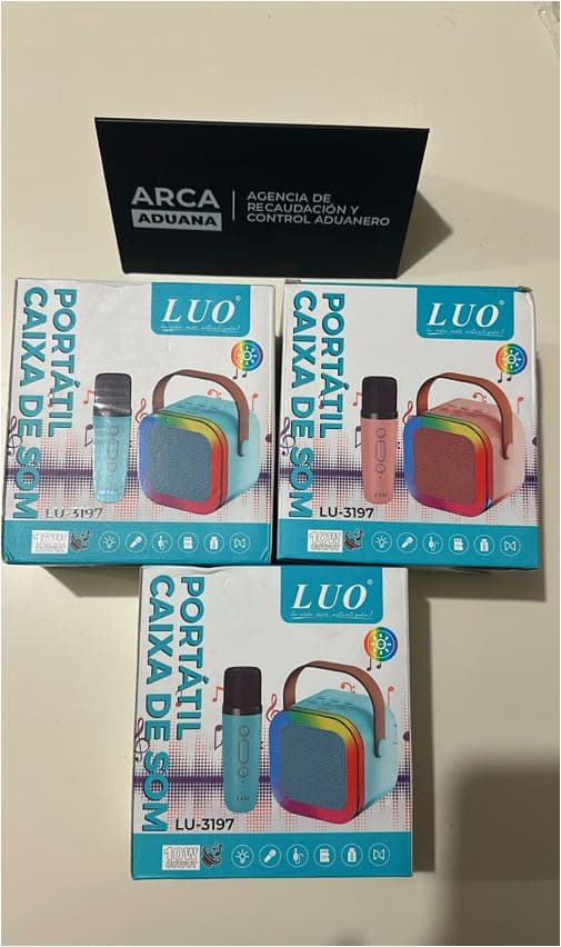 UN PARLANTE MARCA LUO MODELO LU-3197- FUNCIONAMIENTO SIN CONTROLAR - SE VENDEN EN EL ESTADO EN QUE SE ENCUENTRAN Y EXHIBEN. 24046GSM002697