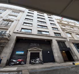 Tte. Gral. Juan D. Peron 338/346 UF 5 C.A.B.A. Piso completo a nivel del 4to piso de planta libre destinado a oficina. Cuenta con un área de trabajo, despacho office / comedor, 4 baños para ambos sexos. Superficie: 420,80 M2. Circunscripción: 14, Sección: 1, Manzana: 42, Parcela: 4