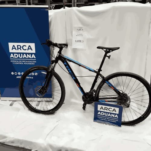 UNA BICICLETA – MARCA TREK – MODELO MARLIN 7 – RODADO 29 – N.º SERIE WTU118C1239K - NUEVA - ARMADATRIBUTAN IVA ALÍCUOTA 21% - FUNCIONAMIENTO SIN CONTROLAR - SE VENDEN EN EL ESTADO EN EL QUE SE ENCUENTRAN Y EXHIBEN - CIM 89/2015