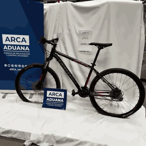 UNA BICICLETA – MARCA CANNONDALE – MODELO TRAIL 6 – RODADO 27.5 – N.º SERIE XM24668 - NUEVA - ARMADATRIBUTAN IVA ALÍCUOTA 21% - FUNCIONAMIENTO SIN CONTROLAR - SE VENDEN EN EL ESTADO EN EL QUE SE ENCUENTRAN Y EXHIBEN - ACTA 159/2016