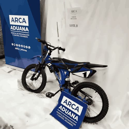 UNA BICICLETA – MARCA MOTOBIKE – MODELO HYPER – RODADO 16 – N.º SERIE DM15H01144 - NUEVA - ARMADATRIBUTAN IVA ALÍCUOTA 21% - FUNCIONAMIENTO SIN CONTROLAR - SE VENDEN EN EL ESTADO EN EL QUE SE ENCUENTRAN Y EXHIBEN - ACTA 1546/2016