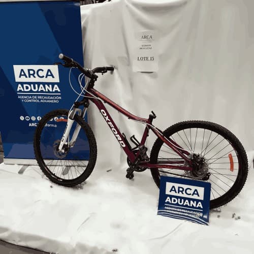 UNA BICICLETA – MARCA OXFORD – MODELO MOONSTONE – RODADO 26 – N.º SERIE 0X816000199 - NUEVA - ARMADATRIBUTAN IVA ALÍCUOTA 21% - FUNCIONAMIENTO SIN CONTROLAR - SE VENDEN EN EL ESTADO EN EL QUE SE ENCUENTRAN Y EXHIBEN - CIM 35/2017