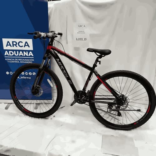 UNA BICICLETA – MARCA MISSILE – MODELO WAVEY 01 – RODADO 29 – N.º SERIE CWY0B02424 - NUEVA - ARMADATRIBUTAN IVA ALÍCUOTA 21% - FUNCIONAMIENTO SIN CONTROLAR - SE VENDEN EN EL ESTADO EN EL QUE SE ENCUENTRAN Y EXHIBEN - ACTA 2889/2021